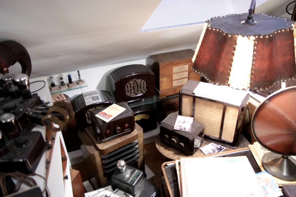 Sammlung alter Radios von Jörg Chowanetz
